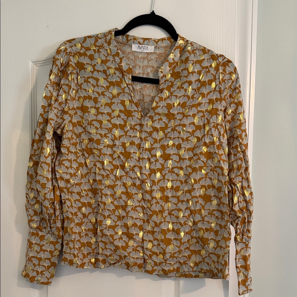 Avara Gold and Tan Patterned Blouse